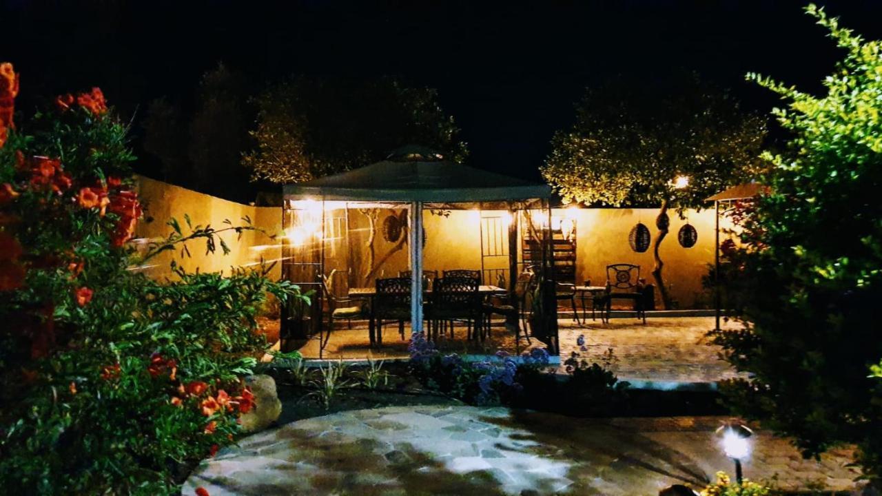 Casa Emiliana Bed & Breakfast บาเย เด กัวลาลูเป ภายนอก รูปภาพ