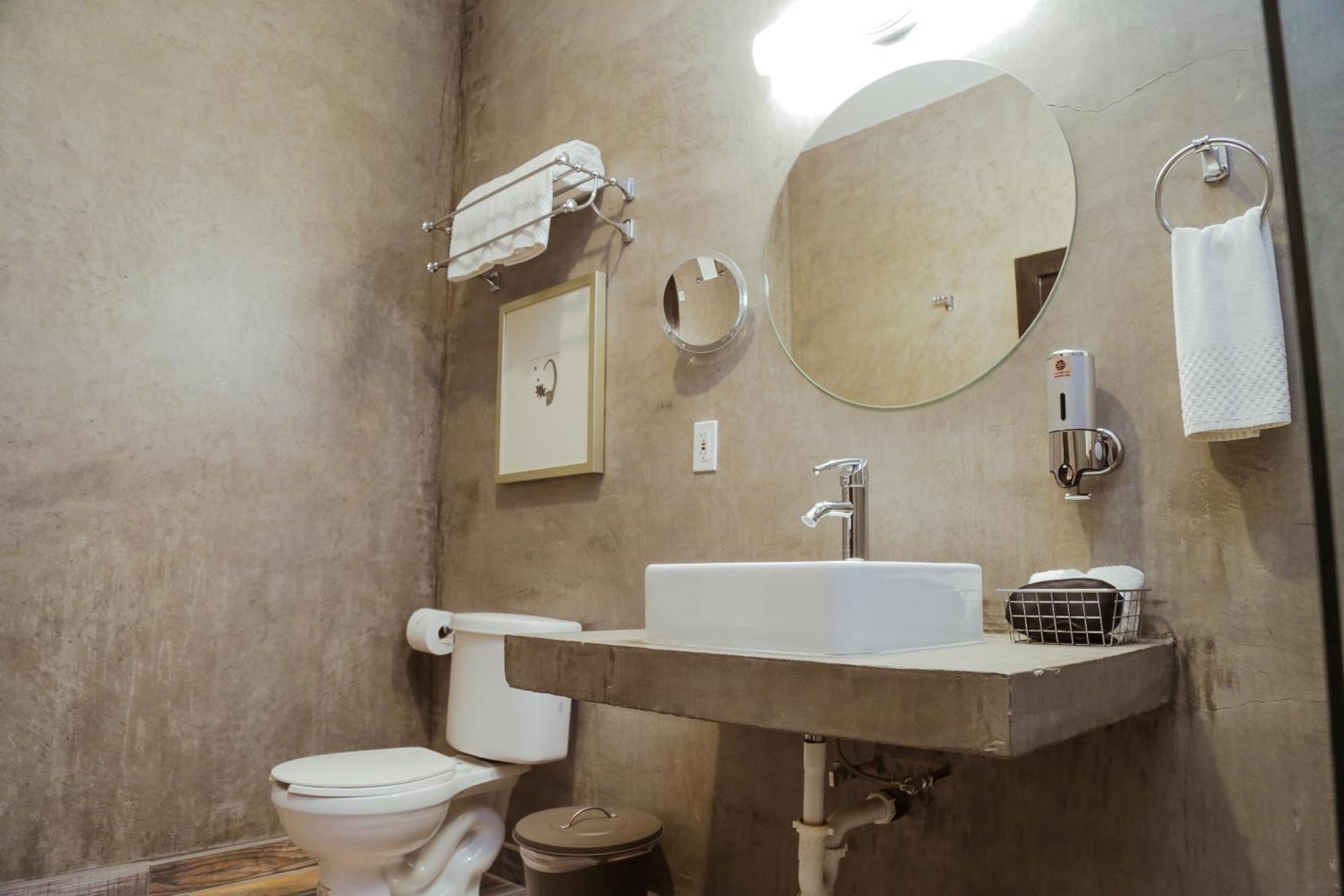 Casa Emiliana Bed & Breakfast บาเย เด กัวลาลูเป ภายนอก รูปภาพ